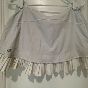 Lululemon Skirt with ruffles size 6